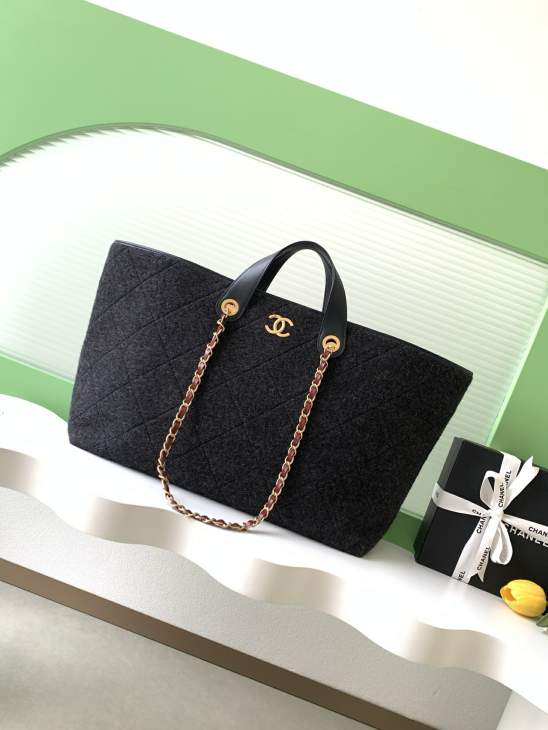 Picture of Chanel Handbags _SKUfw239841197fw